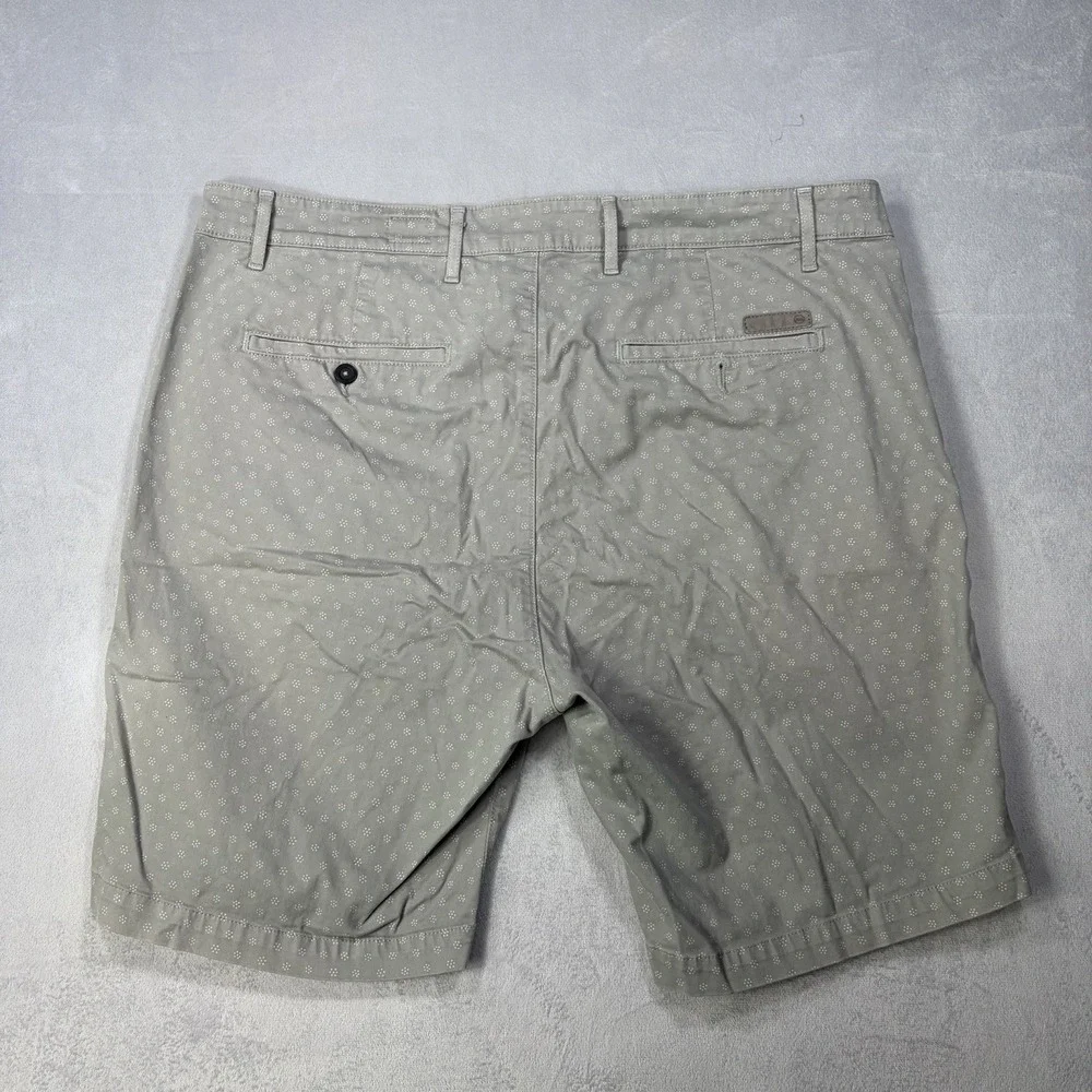 AG Adriano Goldschmied Wanderer Slim Trouser Shorts Mens Size 40 Light Grey
